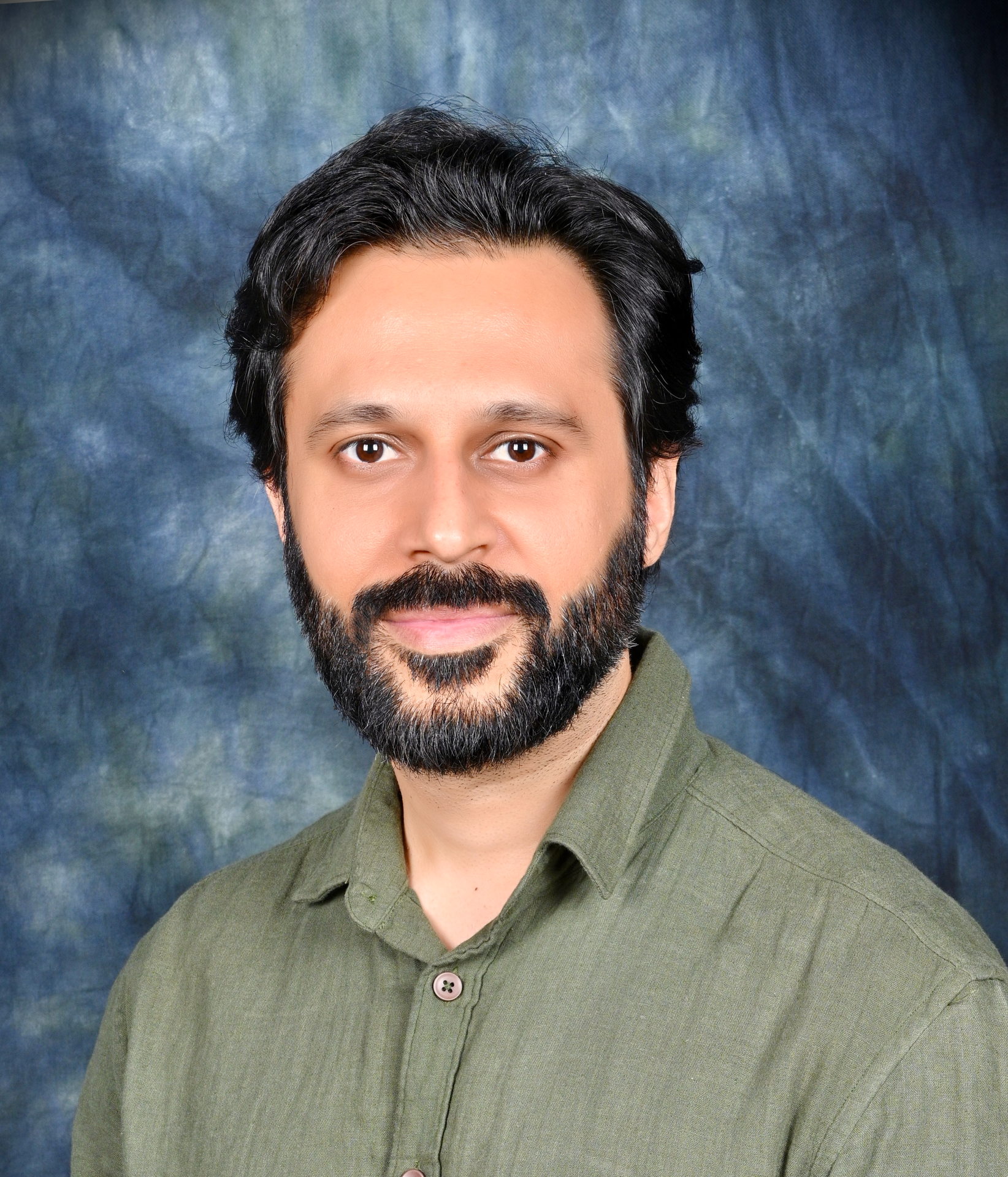 Headshot of Vivek Pathania